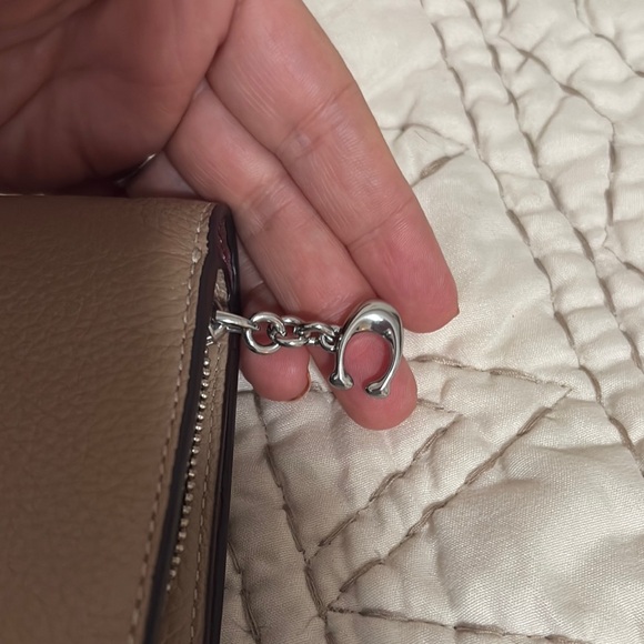 🌼🌼New Coach Brown Leather Wallet with burgundy interior - Picture 11 of 17